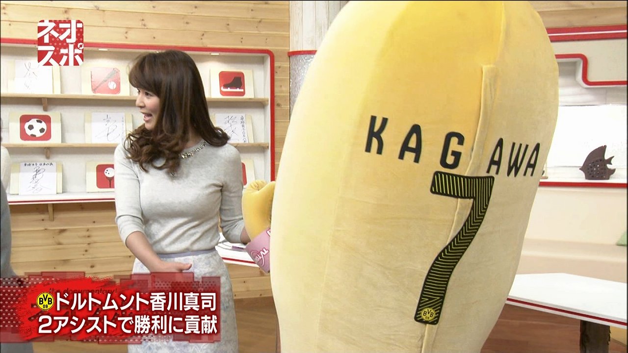 「ネオスポーツ」でラインの出やすい服を着た秋元玲奈アナの着衣おっぱい