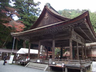 日吉大社西本宮拝殿