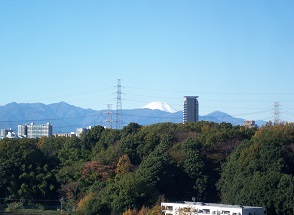 2015年　11月　団地の富士山