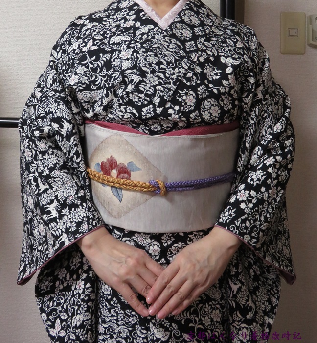 総柄小紋をモダンに着こなすポイント～紫の閾値 - 京都はんなり着物歳時記