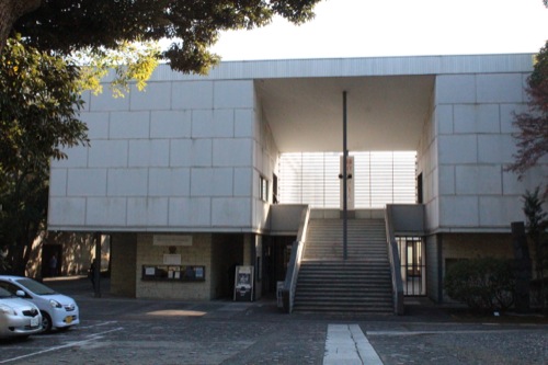 0050：神奈川県立近代美術館鎌倉館 本館入口となる階段