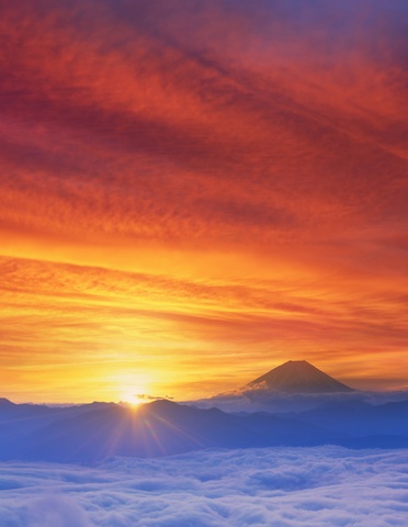 雲海と朝陽